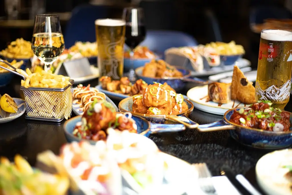 Frankie's Sports Bar & Grill_Stamford Bridge_slider_image_3