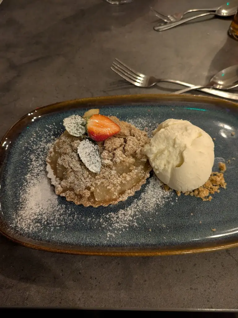 Gael_The Knights Table_Stainforth_review