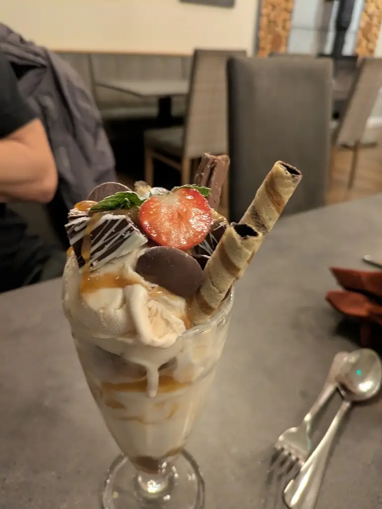 The Knights Table_Stainforth_slider_image_3