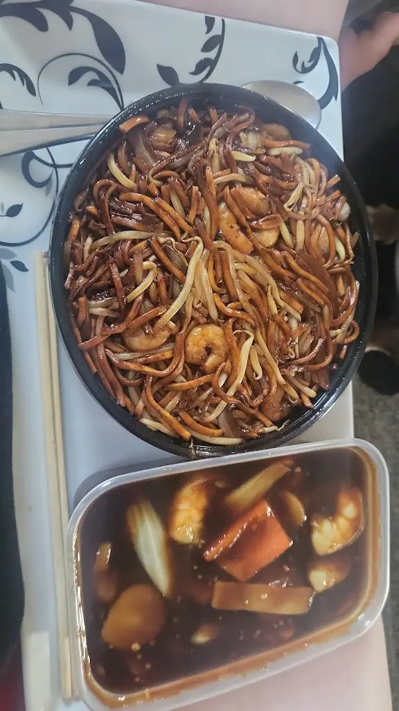 Ashlei Pogson_Dragon Heart Chinese Takeaway_Stainforth_review
