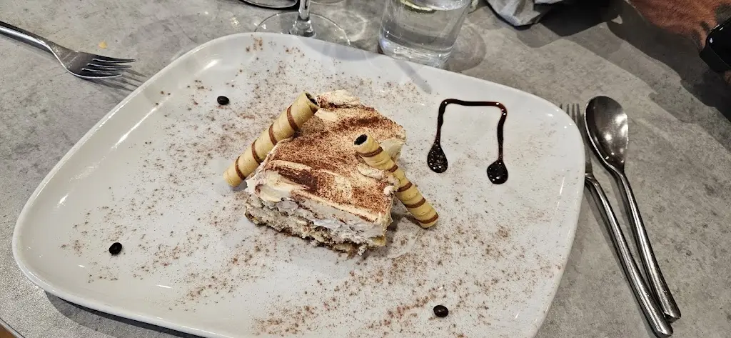 Anita M_Abbraccio_Stalybridge_review