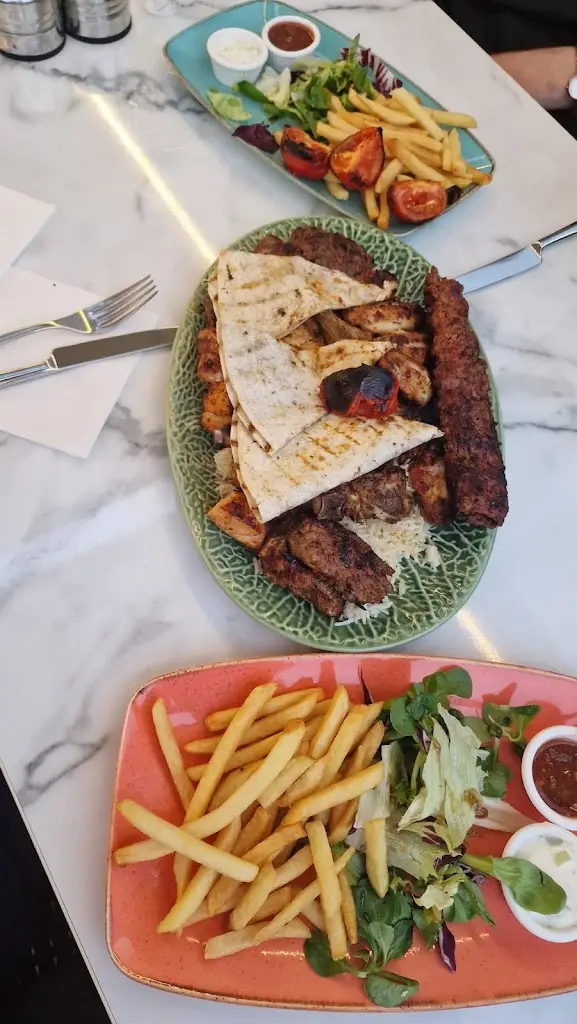 Anna Squires_Cyprus Inn_Stalybridge_review