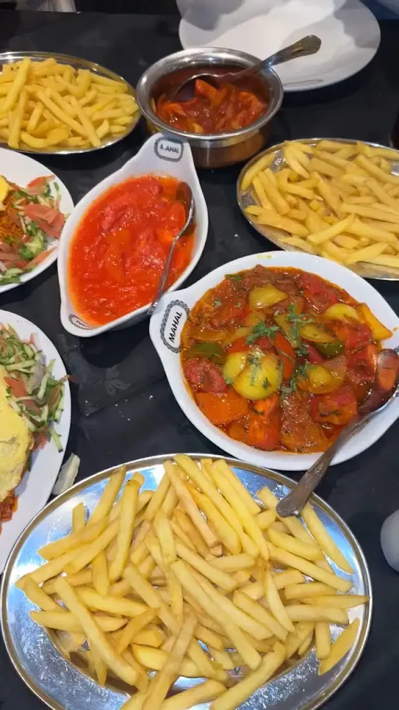 itzfamzy miahh_Mahal Indian Restaurant_Stalybridge_review