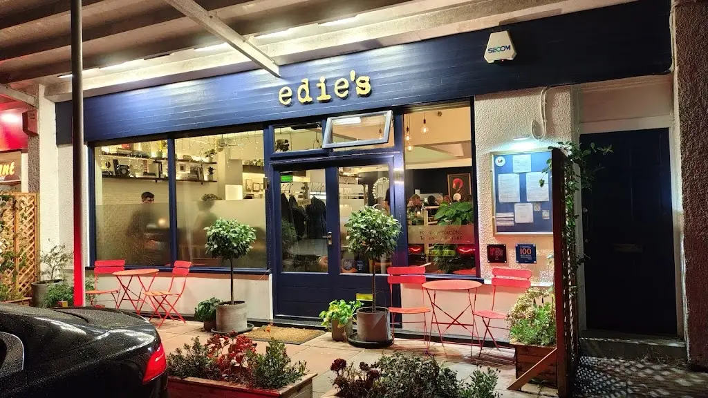 Edie's_St Austell_slider_image_3