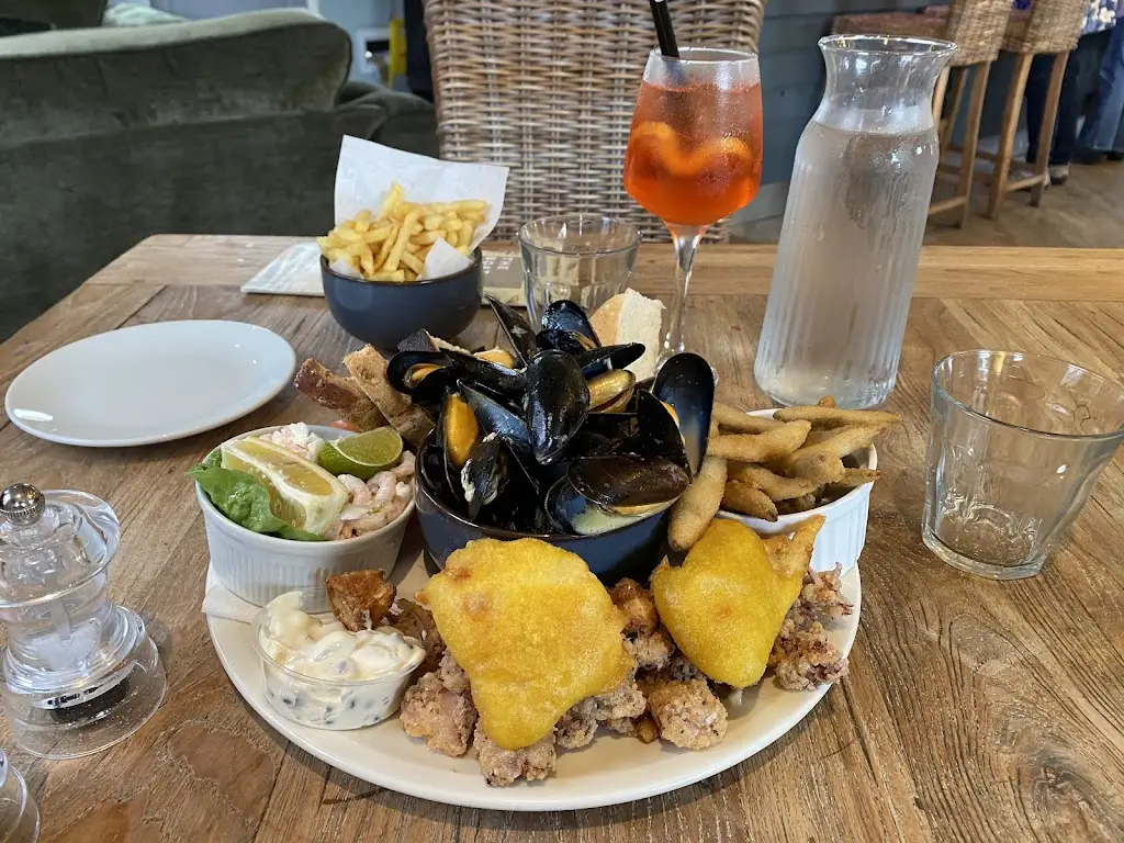 Emily Jacques_The Boathouse Charlestown_St Austell_review