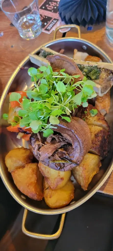 Karen Roberts_The Longstore Charlestown_St Austell_review