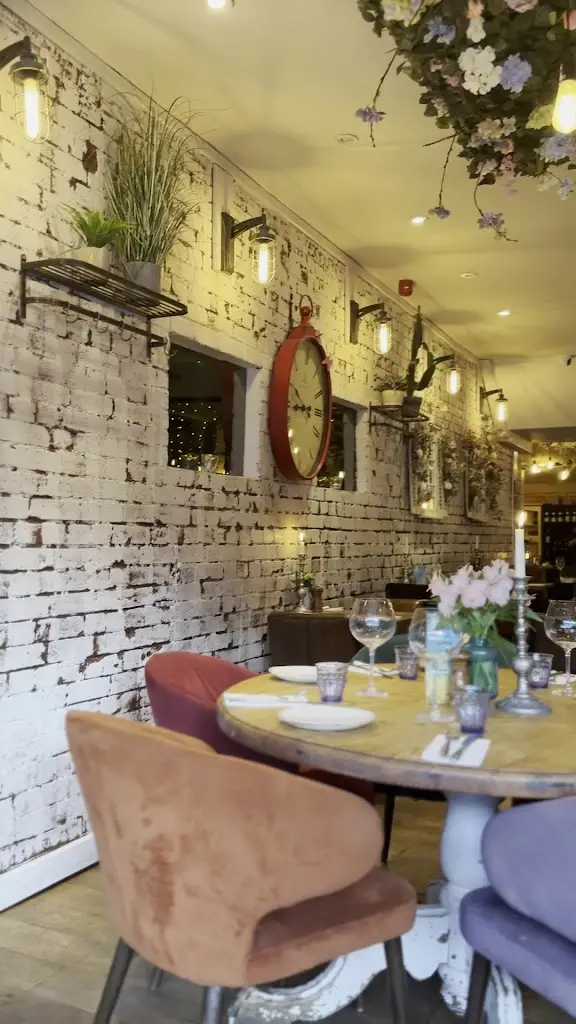 Q Bar & Kitchen Beckenham_Beckenham_slider_image_2