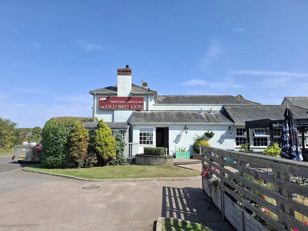 Peter Thurston_The Old Red Lion Inn_Steeple Bumpstead_review