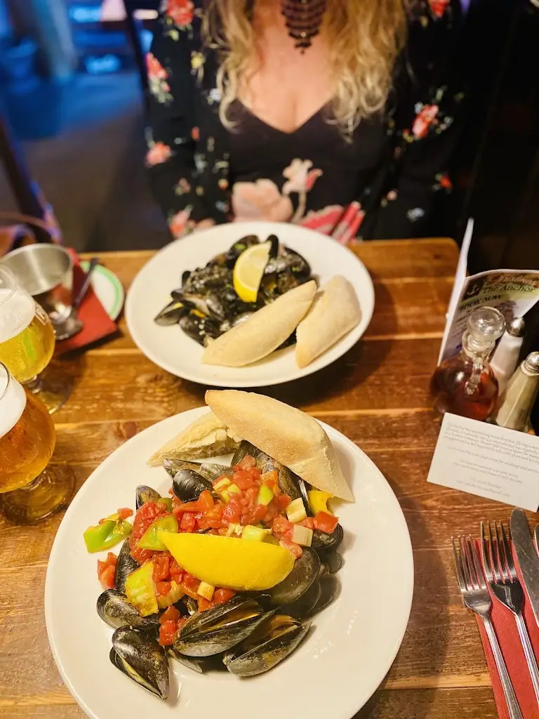 Laura Webber_The Anchor Inn_Starcross_review