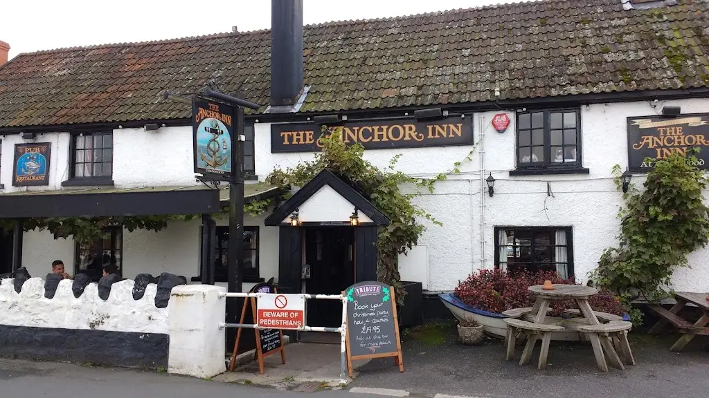 The Anchor Inn restaurant in Starcross