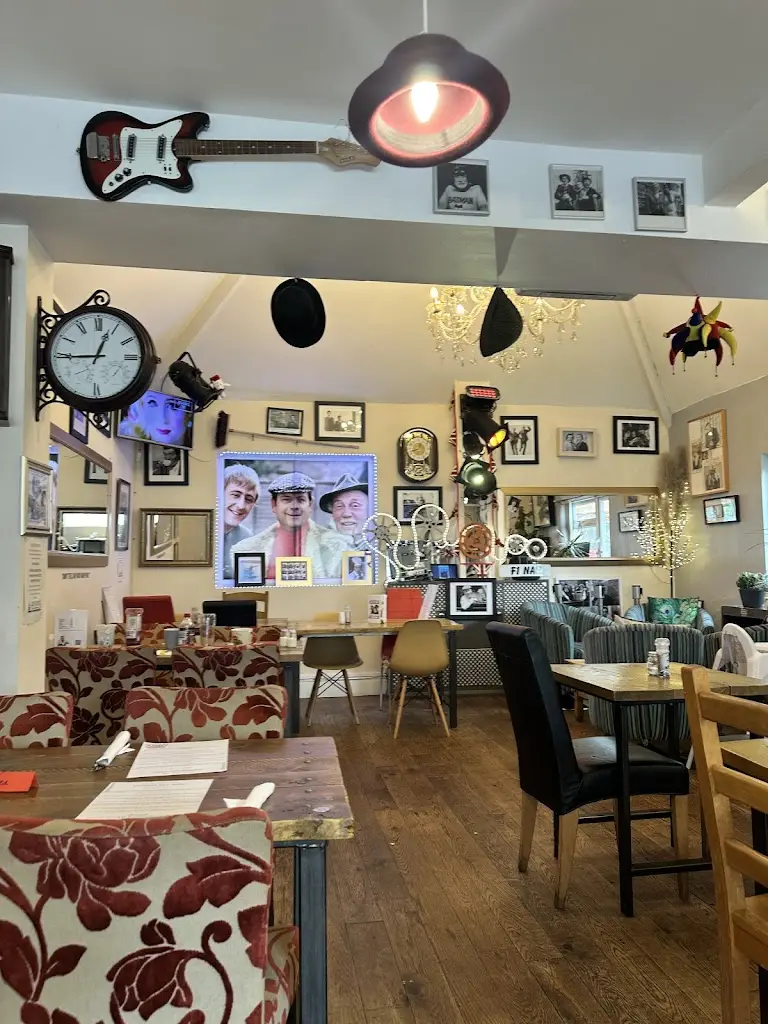 Caite Merritt_Jester's Bistro & Coffee Lounge Raunds_Stanwick_review