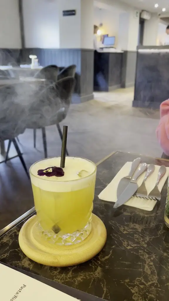 The Cross Keys Wood End_Stewartby_slider_image_2