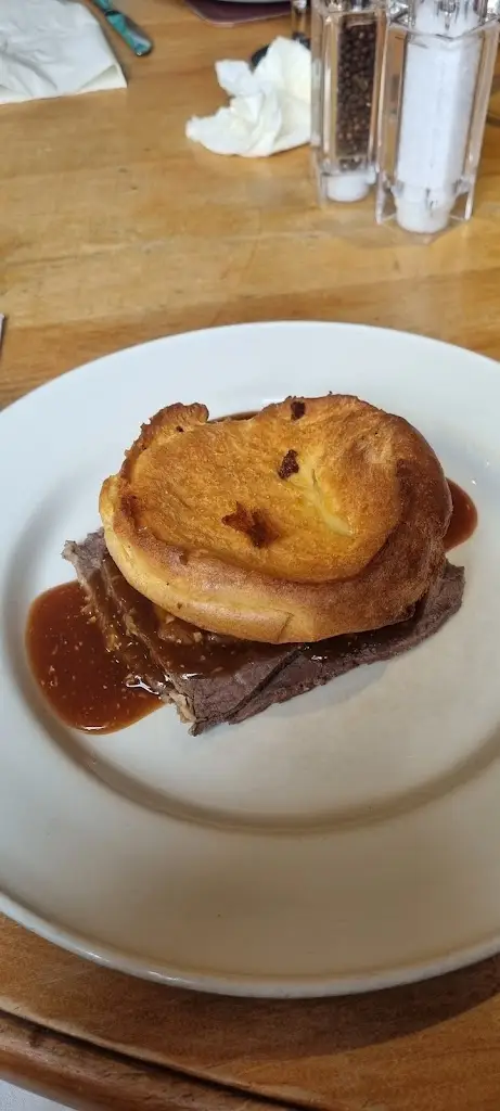 Rachel Chapman_The White Bear Inn_Stillington_review