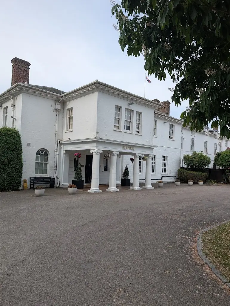 Joe Webb_Milton Hill House_Steventon_review