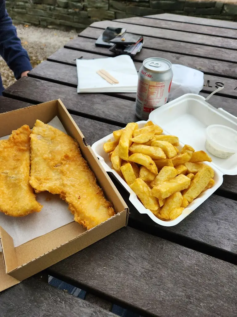 Georgia Rowe_Staveley Chippy_Staveley_review