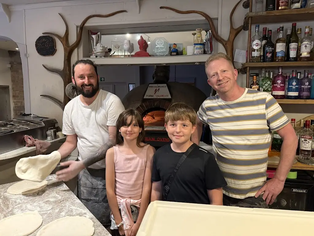 Simon Chaplin_Oak Fired At The Royal Oak_Beccles_review