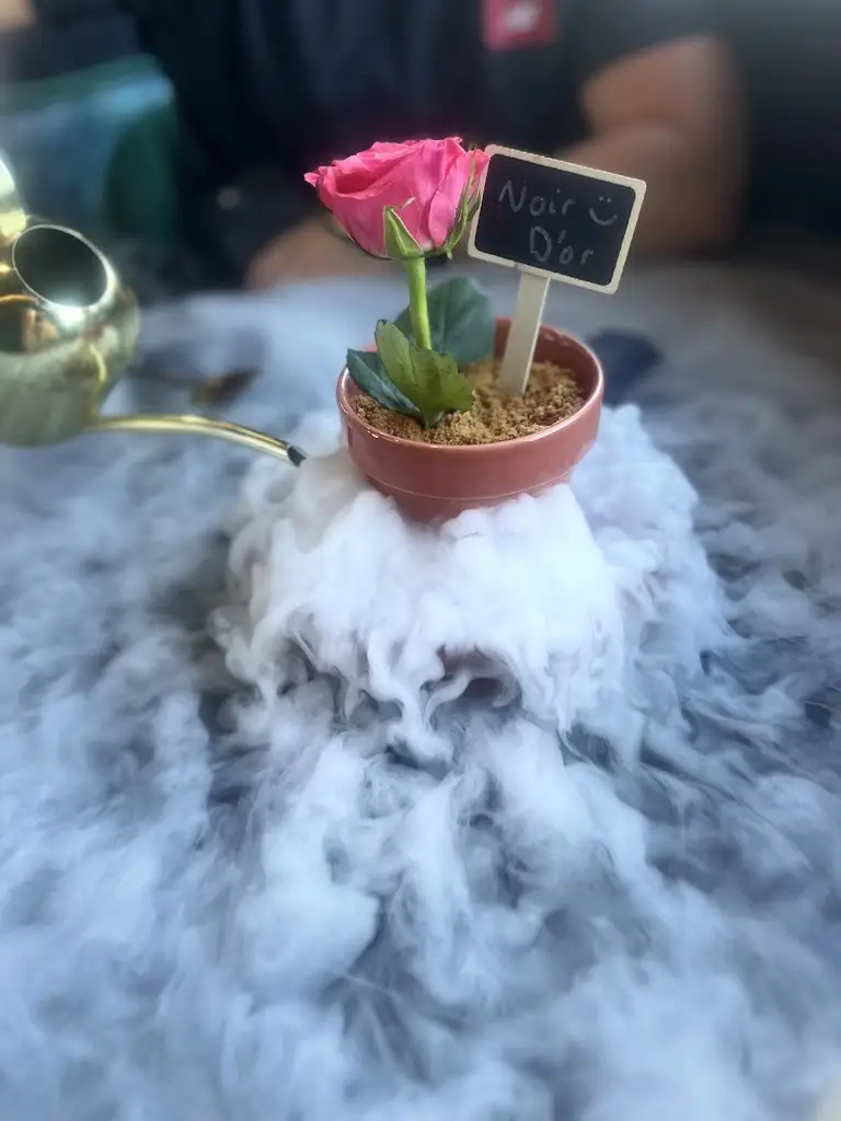 Zara Kane_Noir D'or Restaurant_Stockton-on-Tees_review