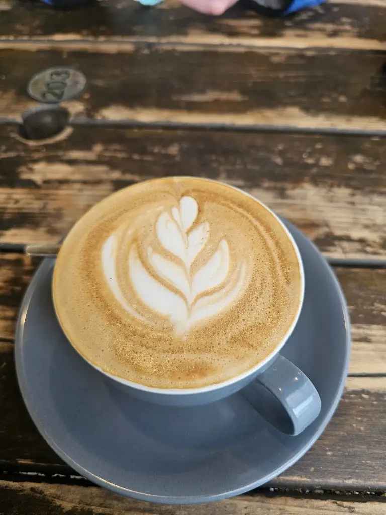 Antony Hall_The River Shack, Devon_Stoke Gabriel_review