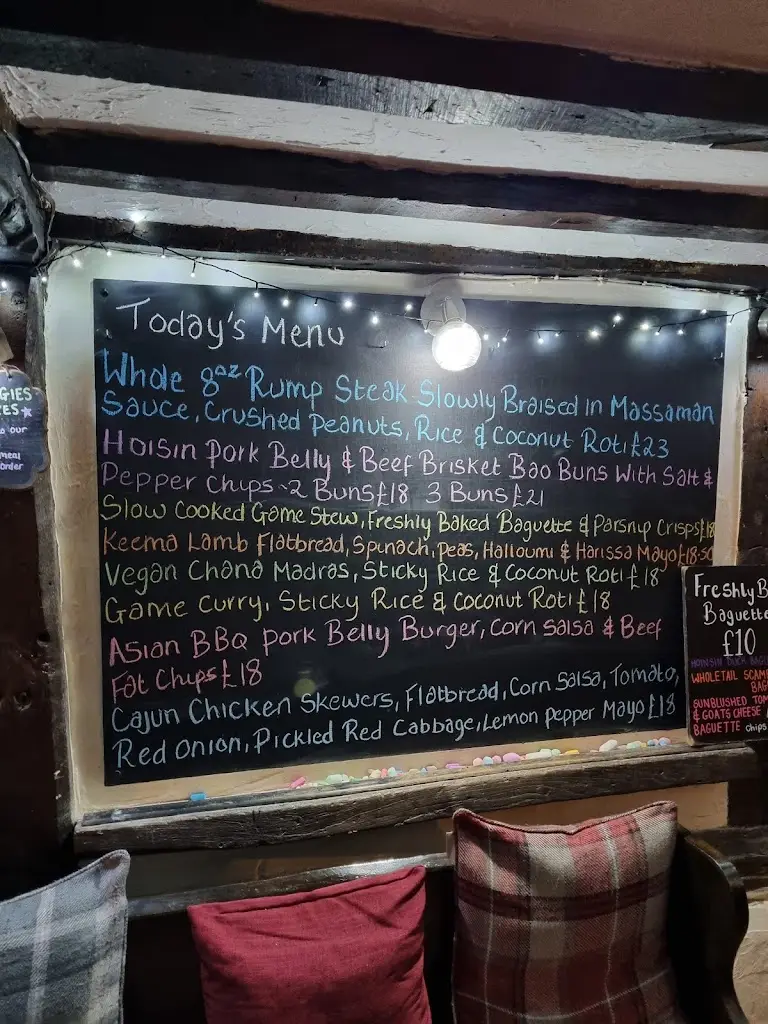 Menu_The Three Horseshoes, North Cove_Beccles_image_3