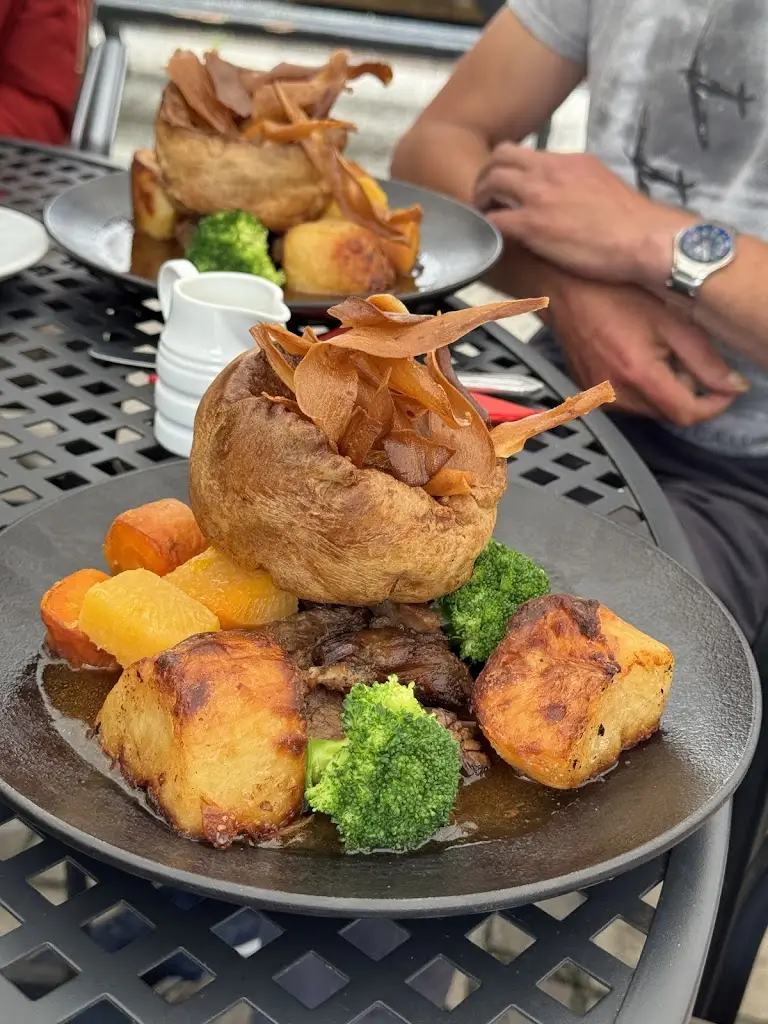 Kirk Bolam_The Three Horseshoes, North Cove_Beccles_review