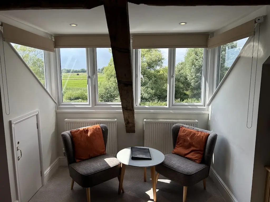 Joan Savage_The Waveney House Hotel_Beccles_recensione