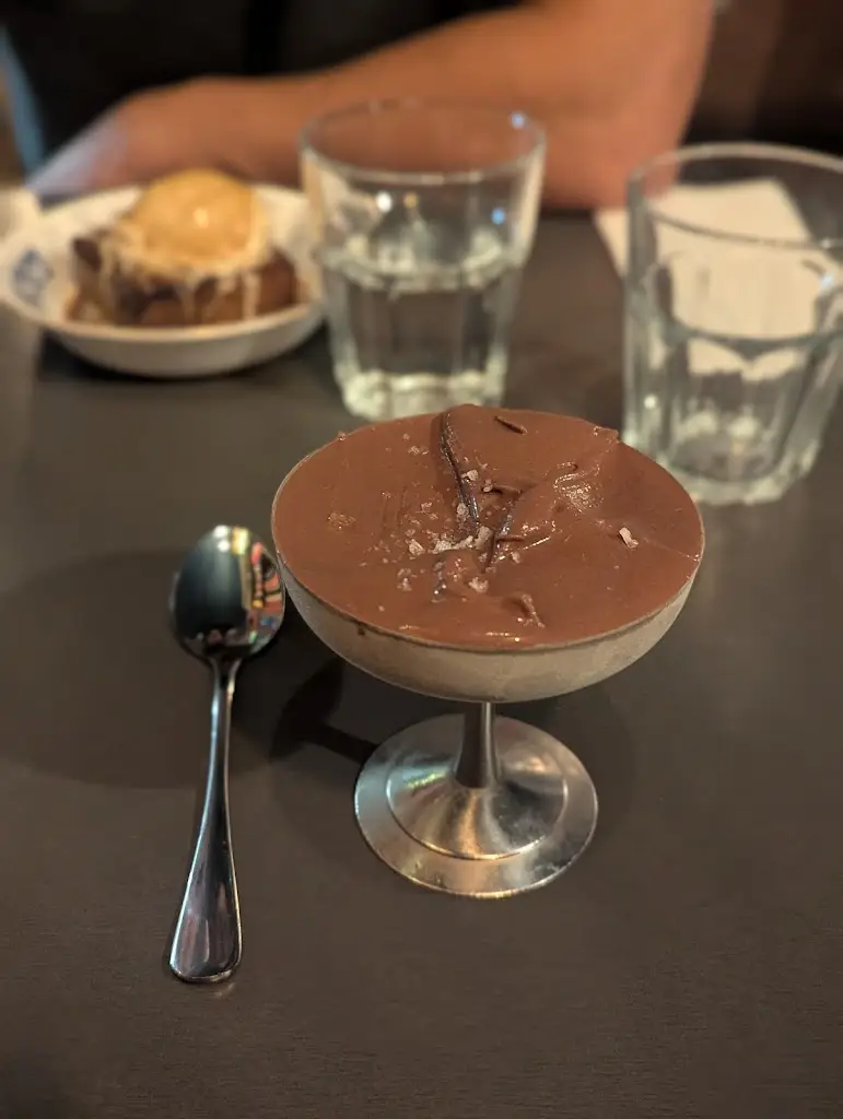 Sally Roberts_the Orange Bird_Stannington_review