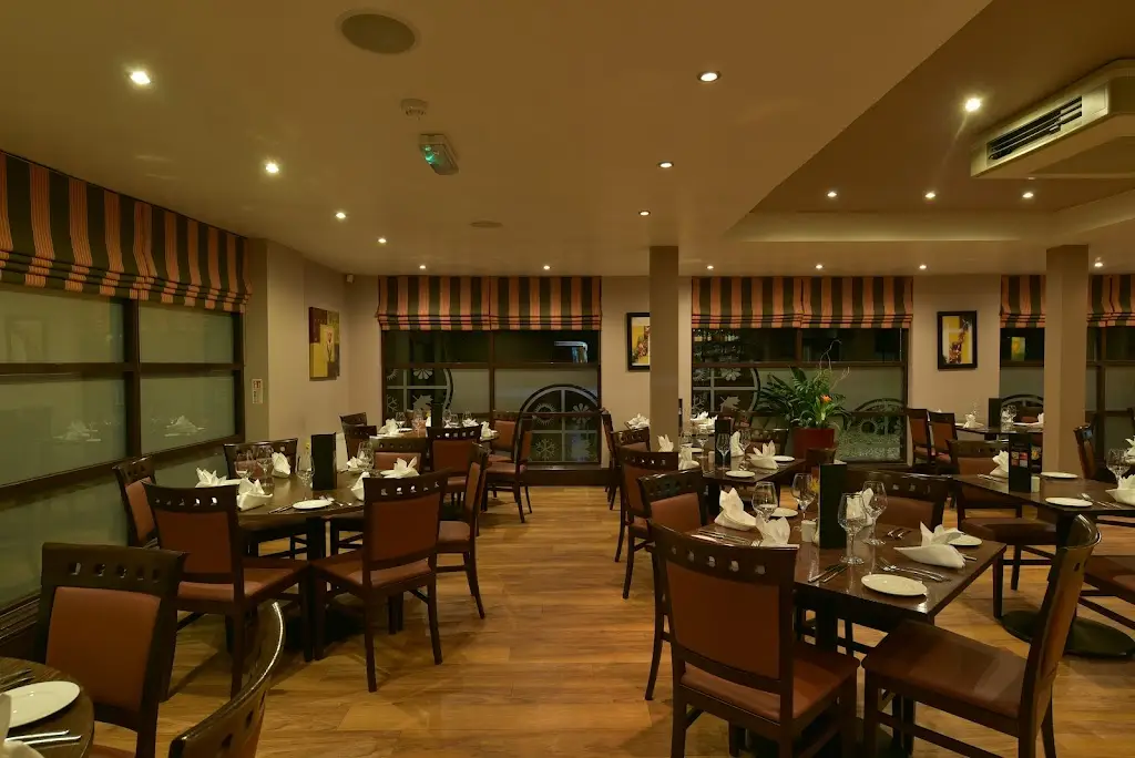 Char Mausum Indian Restaurant_Stannington_slider_image_3