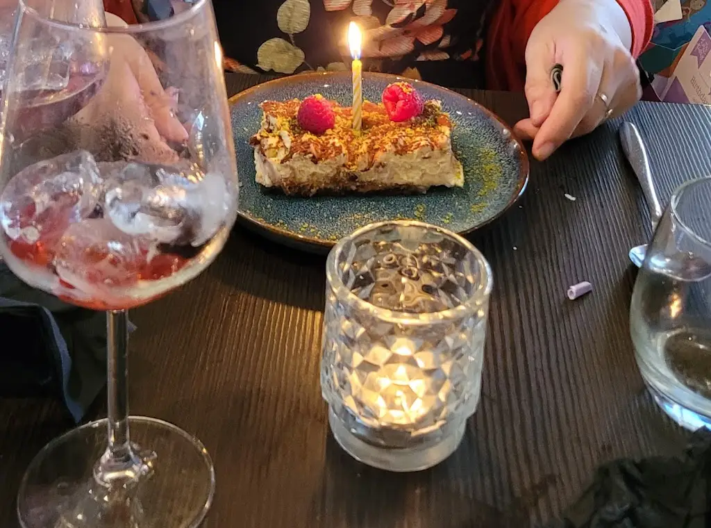 Louise Rose_The Antler_Stannington_review