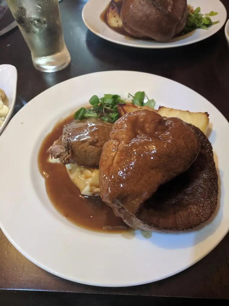 Bailey Barber-Scargill_Garrison Bar & Restaurant_Stannington_review