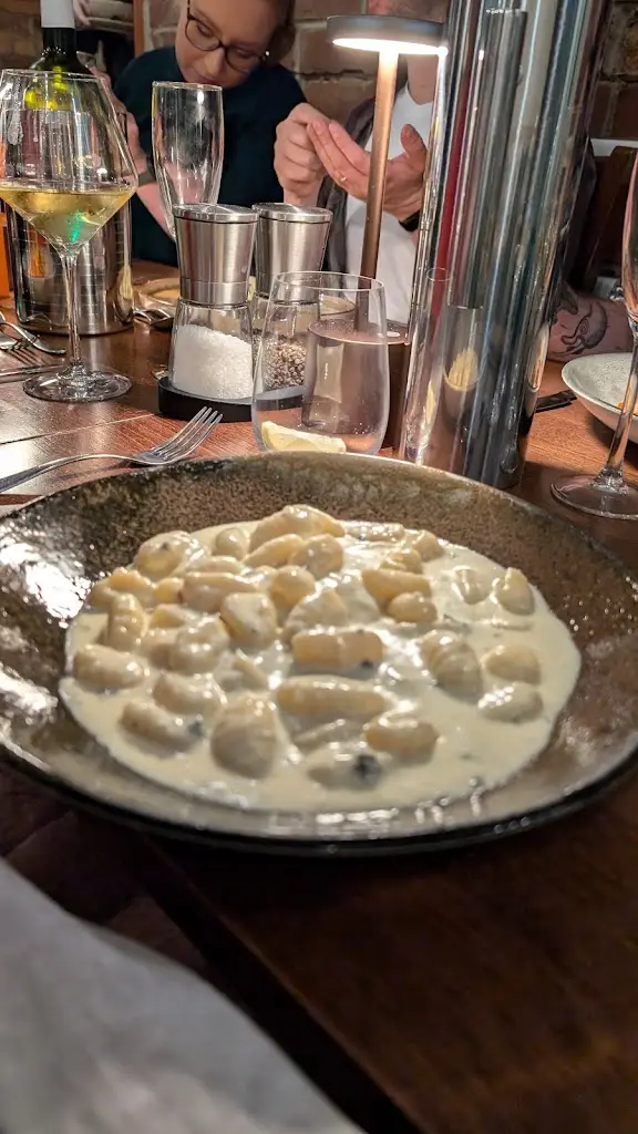 Menu_Vito's Italian Restaurant_Stannington_image_9