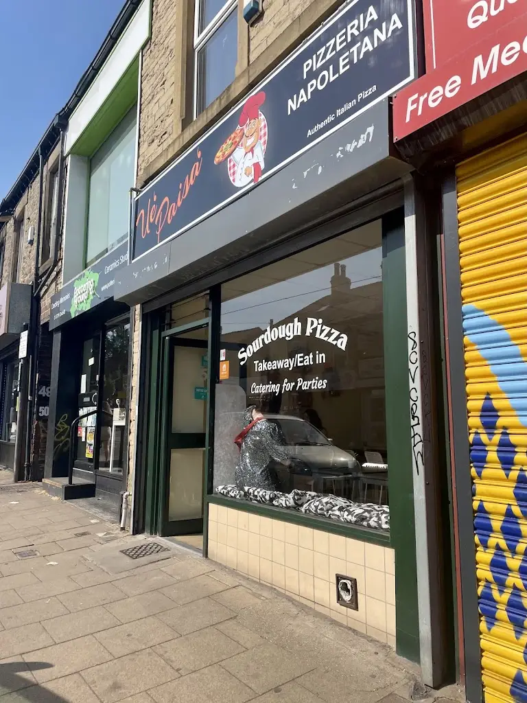 Ue' Paisa' restaurant in Stannington