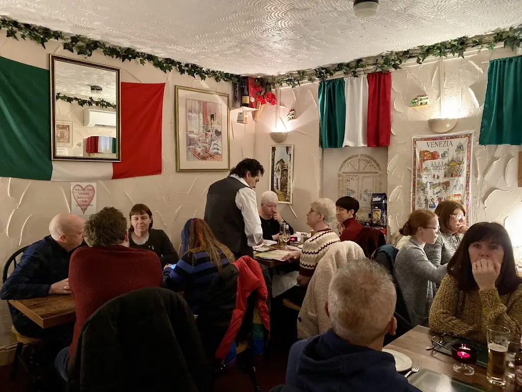 Neil Hargreaves_Mamma Mia Pepe_Stannington_review