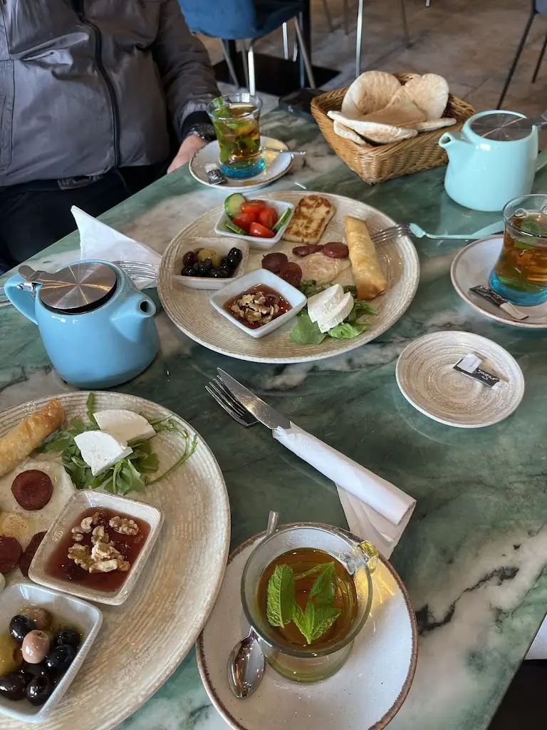 Valencia Tapas and Mediterranean Restaurant_Stannington_slider_image_3