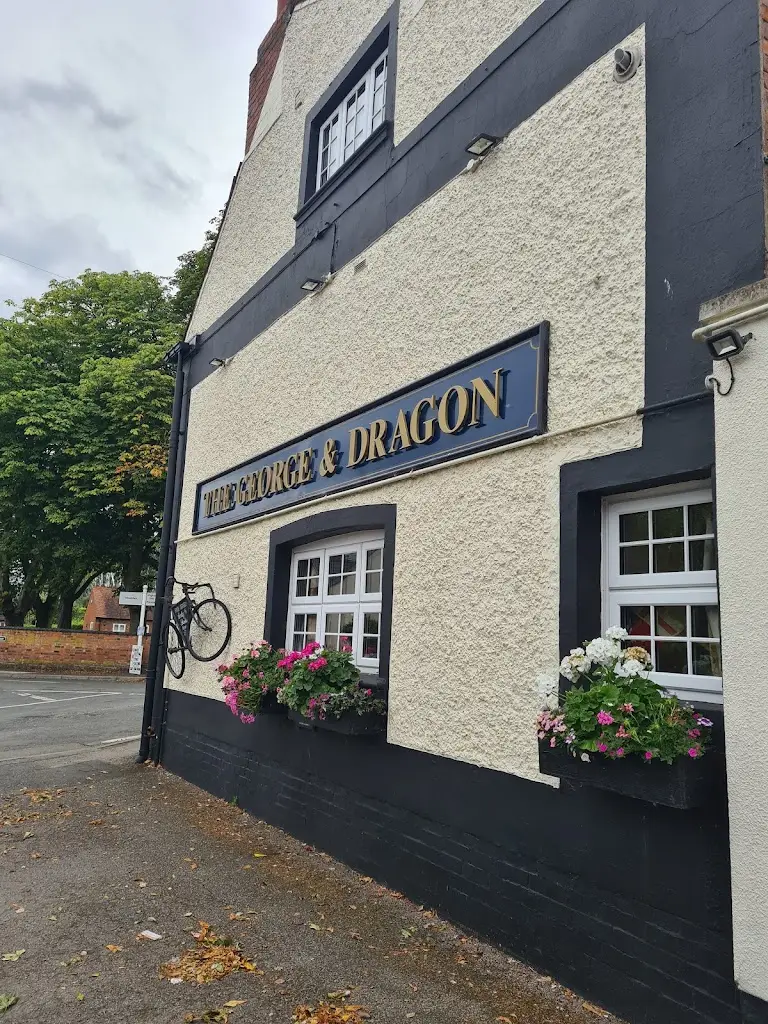 The George & Dragon_Stoke Golding_slider_image_3