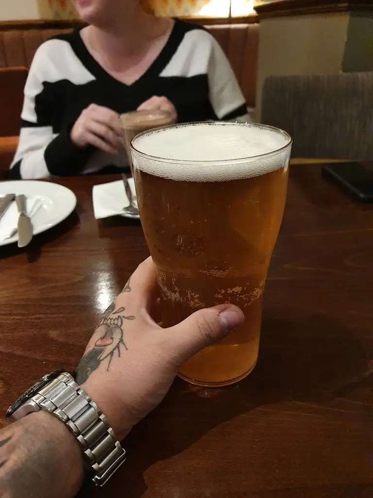 Menu_Longshoot_Stoke Golding_image_5