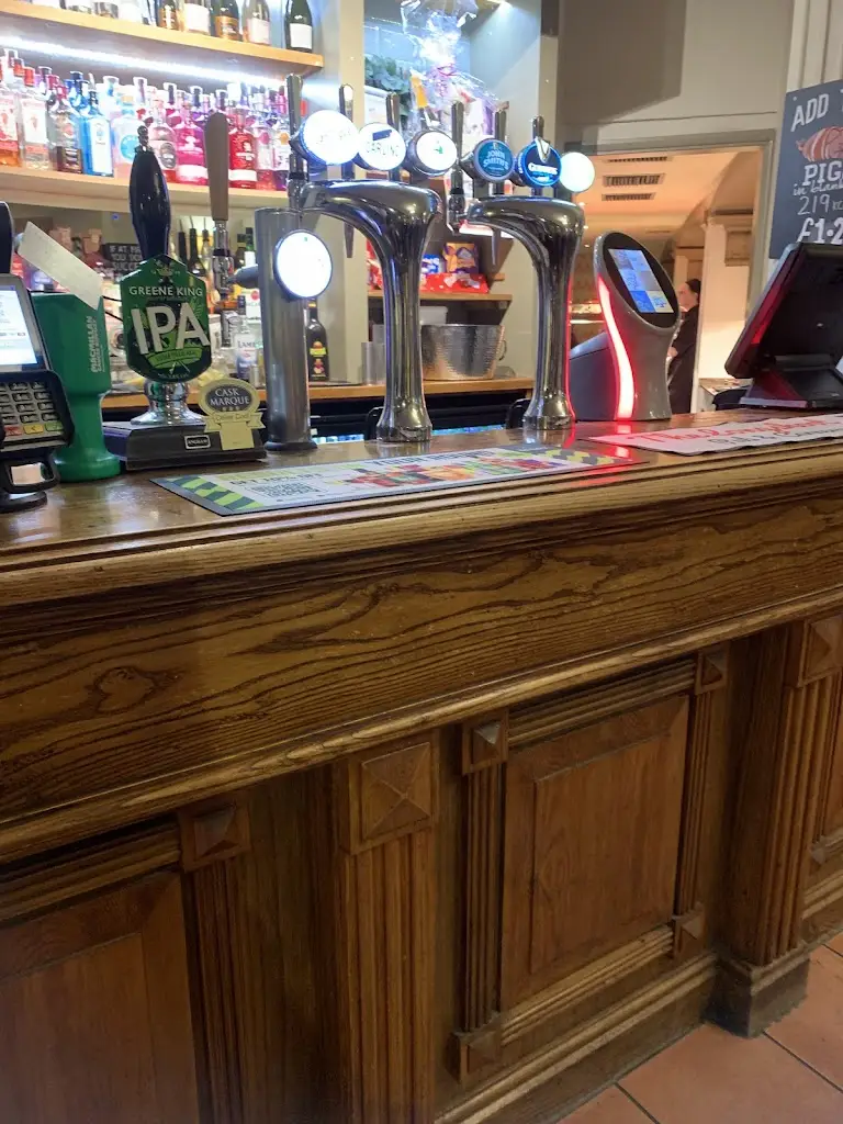 wai ip_Longshoot_Stoke Golding_review