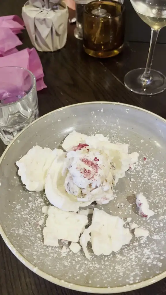 Red Lion Stoke Green_Stoke Poges_slider_image_2