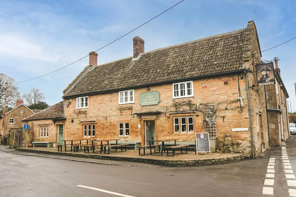 The Lord Nelson_Stoke-sub-Hamdon_slider_image_3