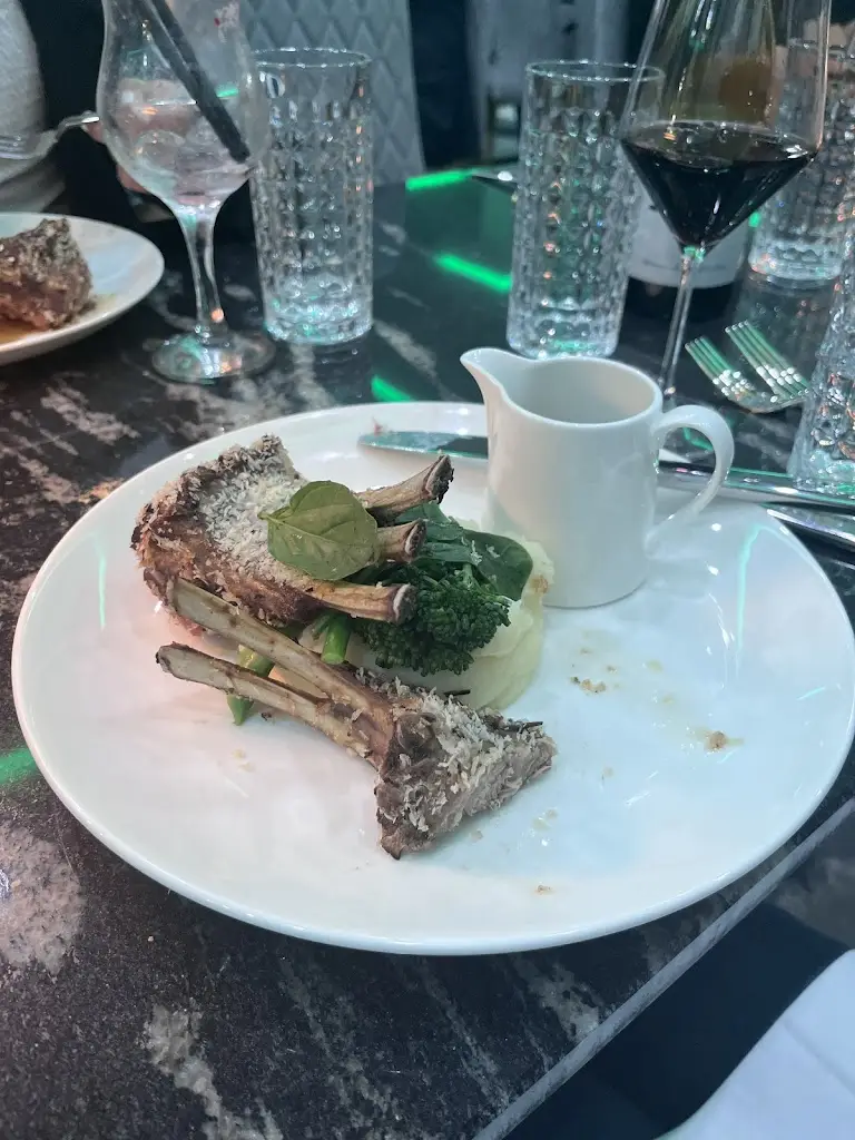 Benjamin Tobias_Eleven Restaurant & Events_Stanmore_review