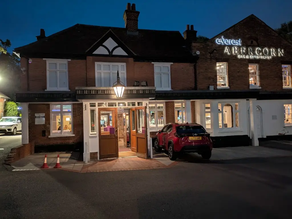 Everest Abercorn_Stanmore_slider_image_3