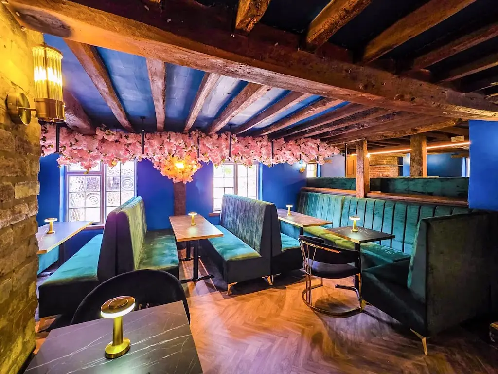 The Malay Courtyard_Stotfold_slider_image_1