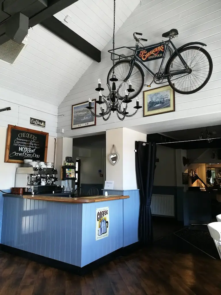 Carly Cullen_Chequers_Stotfold_review