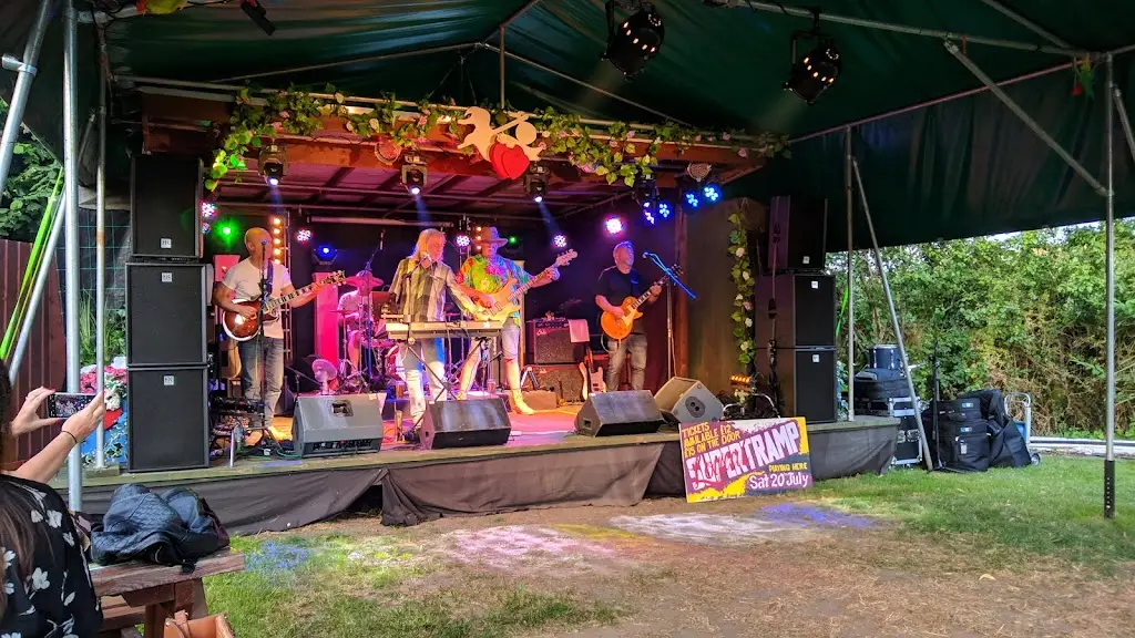 The Dashwood Roadhouse_Stokenchurch_slider_image_1