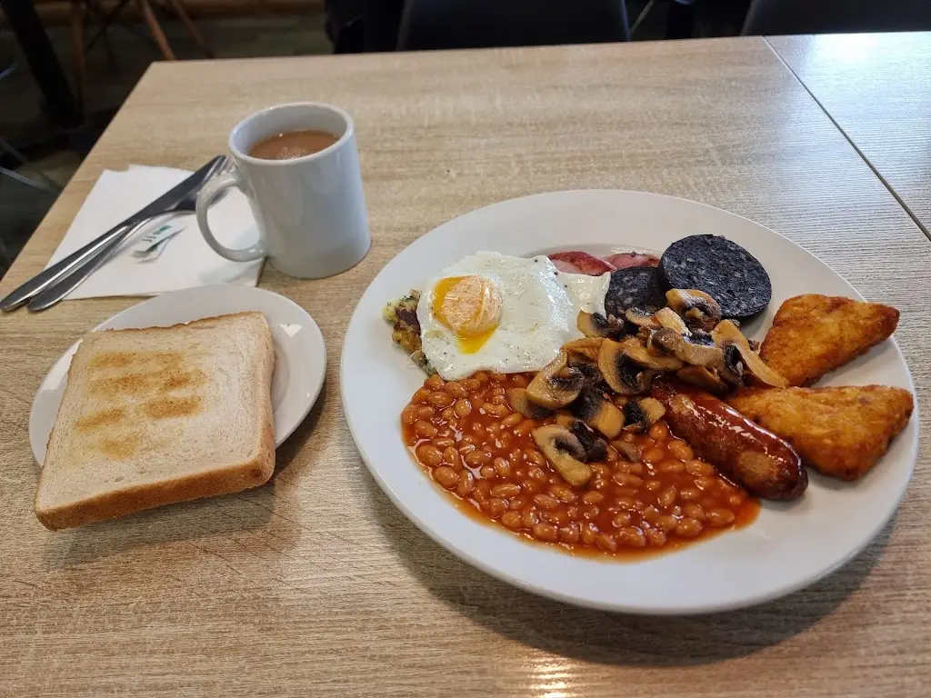 Chris's Cafe_Stokenchurch_slider_image_2