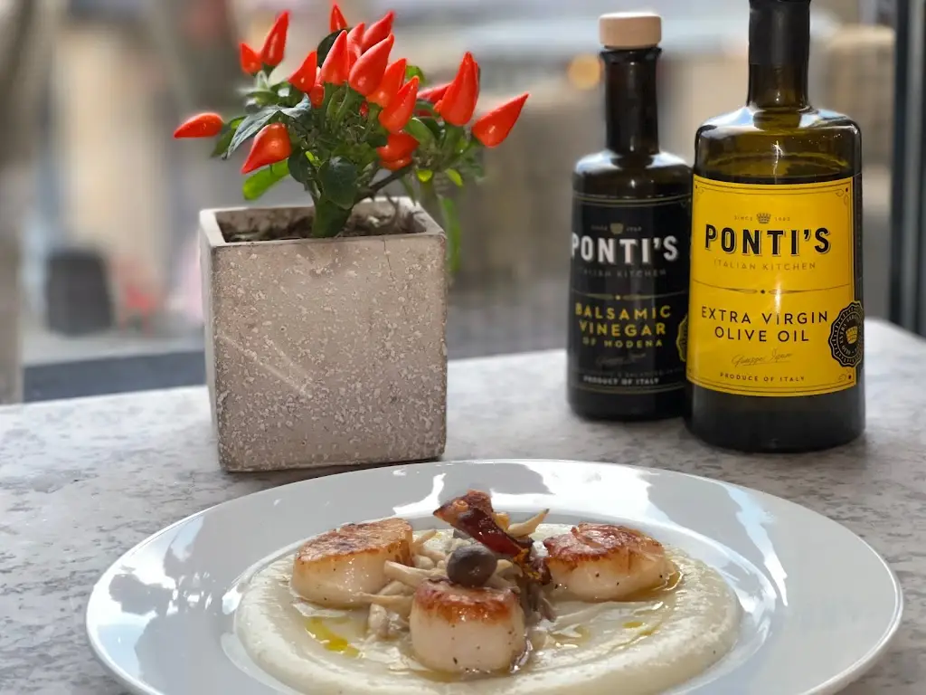 Ponti's Italian Kitchen_Stocksbridge_slider_image_3