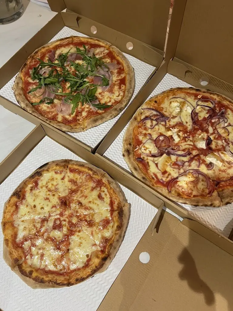 Romy's Pizza Bar_Stocksbridge_slider_image_3