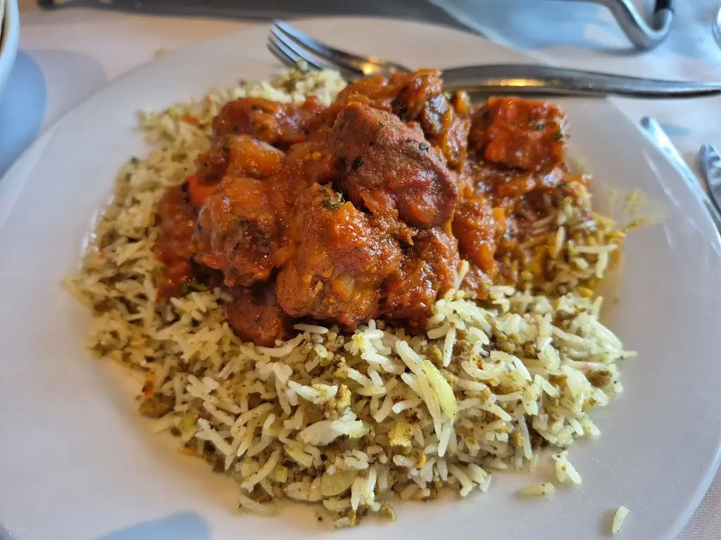 Rikki Davis_Cinnamon Tree, Mortimer_Stratfield Mortimer_review