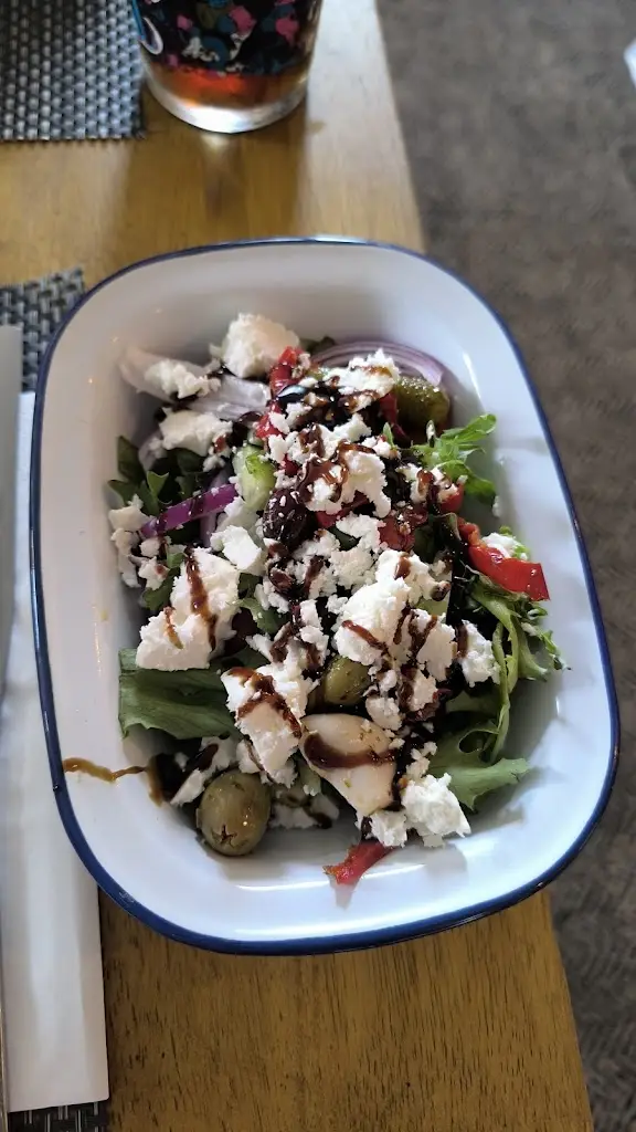 Mel's Motors Ltd_The Horse and Groom_Stratfield Mortimer_reseña