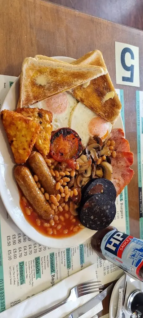 Mortimer Café_Stratfield Mortimer_slider_image_3