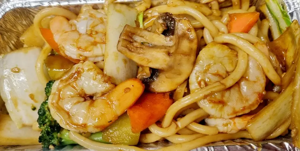 Loon Tin_Stratfield Mortimer_slider_image_2